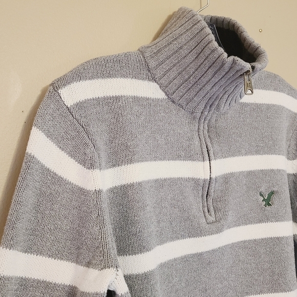 American Eagle | Women's Gray Striped Quarter Zip-Up Sweater (Size Medium) - Picture 11 of 13
